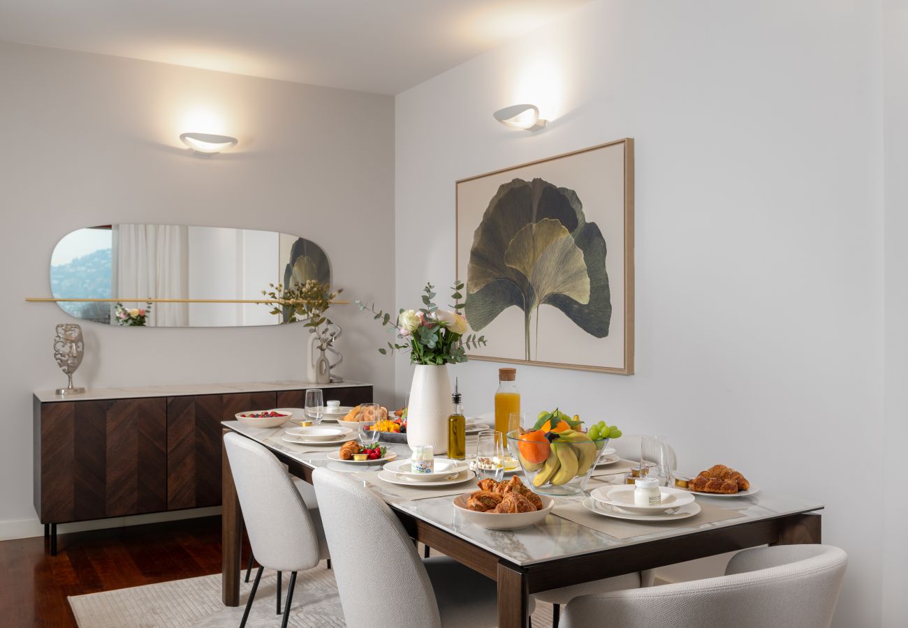 Ferienwohnung in Como - Cullinan Como Lakeview Apartment von Aden Luxury