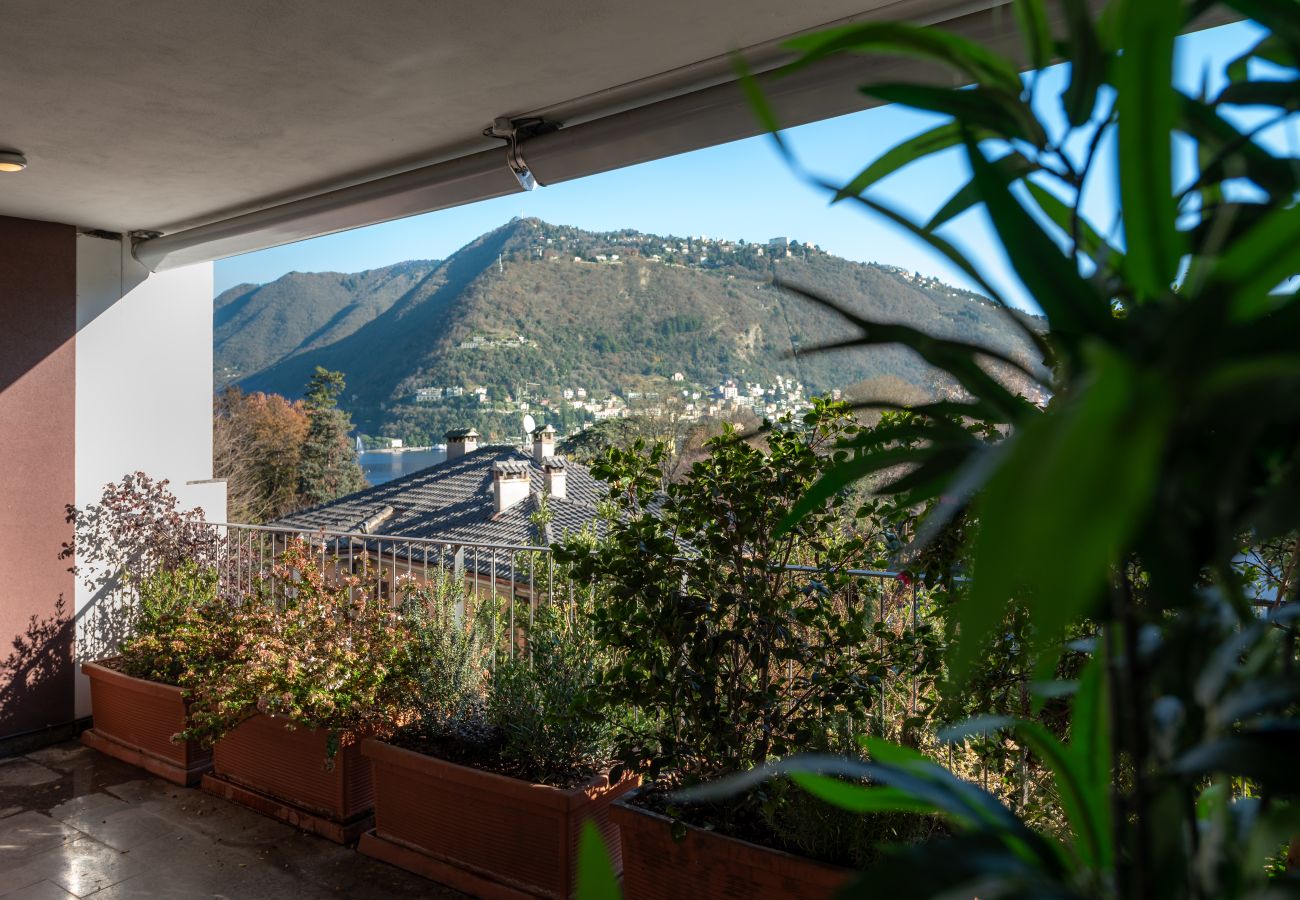 Ferienwohnung in Como - Cullinan Como Lakeview Apartment von Aden Luxury